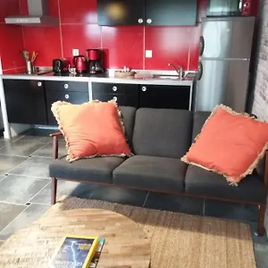 Avec Parking Privé Et Terrasse, Proche Jardin Botanique Appartement